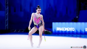 arm 53006 guyumjian lily sfe05530 simone ferraro ph